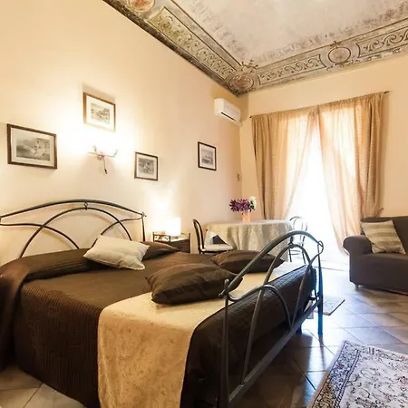 Locami Holiday&rooms Piazzetta Messinese * Palermo
